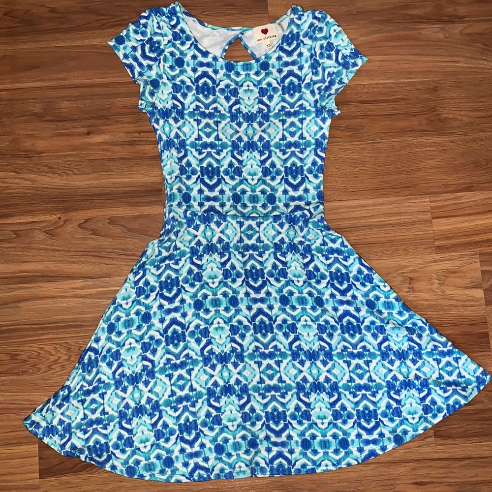 Blue pattern dress